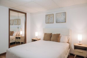 4 chambres, fer et planche à repasser, Wi-Fi gratuit, draps fournis