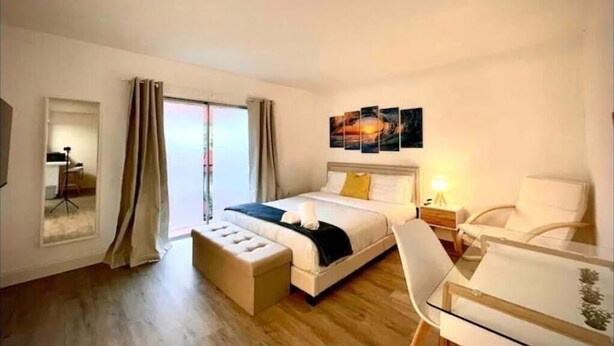 Room - Cozy 1-bedroom apartment in gorgeous Miami Next to Miami International’s Airport (Miami)