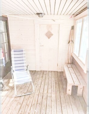 Sauna - Blockhaus mit Sauna direkt am See by Interhome (Virserum)