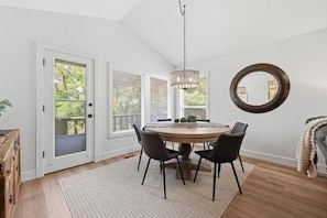Dining - Spacious Foothills Retreat | Sleeps 10 | Horizon Views | Ping Pong | Gym Space | Minutes to Downtown (Boise)