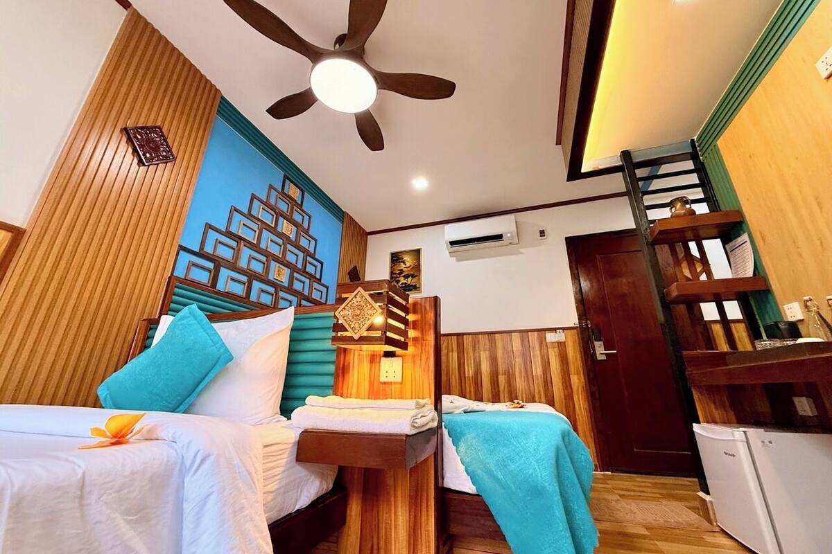 Family Room, Sea View
