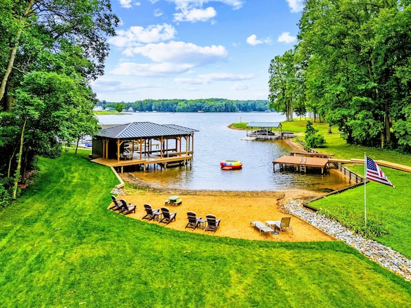 Property grounds - Lake Anna Lakefront | Beach, Game Room, Hot Tub (Mineral)