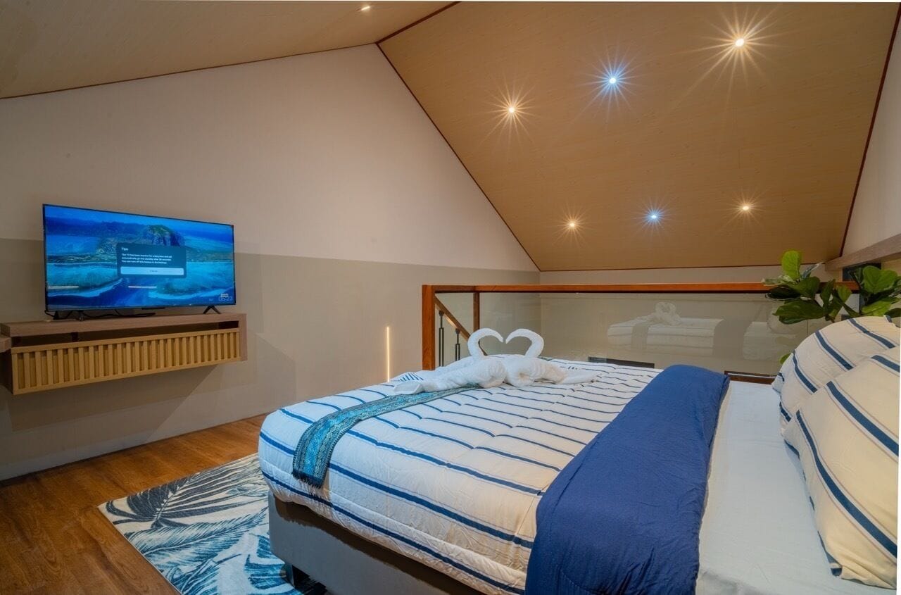 Deluxe Villa, Garden View | Premium bedding, WiFi (free), bed sheets
