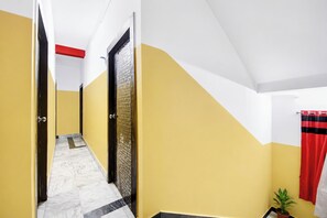 Interior - Hotel Lotus Kolkata (Kolkata)