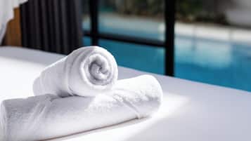 Villa | Premium bedding, in-room safe, iron/ironing board, free WiFi