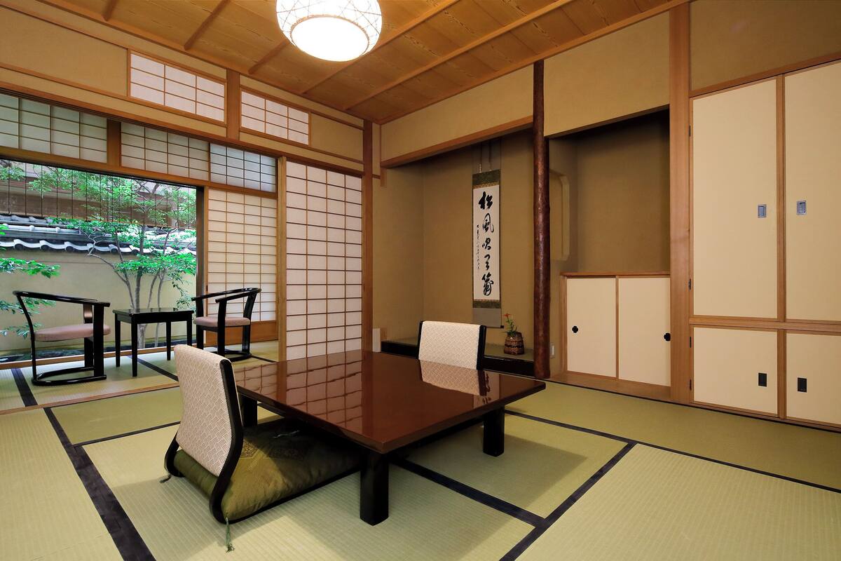Zweibettzimmer im japanischen Stil, Nichtraucher (1st,2nd Floor) | Zimmersafe, Bügeleisen/Bügelbrett, kostenloses WLAN, Bettwäsche