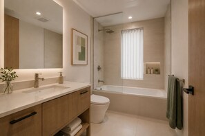 Classic Apartment | Bathroom | Free toiletries, hair dryer, towels, soap - Grandline Atmos Hotel (Toronto)