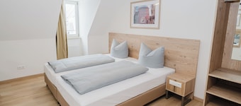 City Hotel