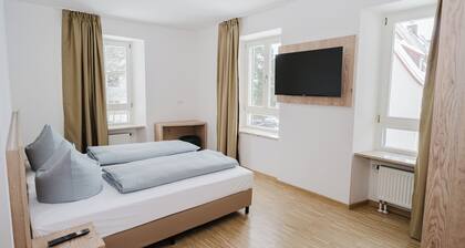 City Hotel