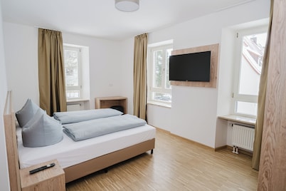 City Hotel