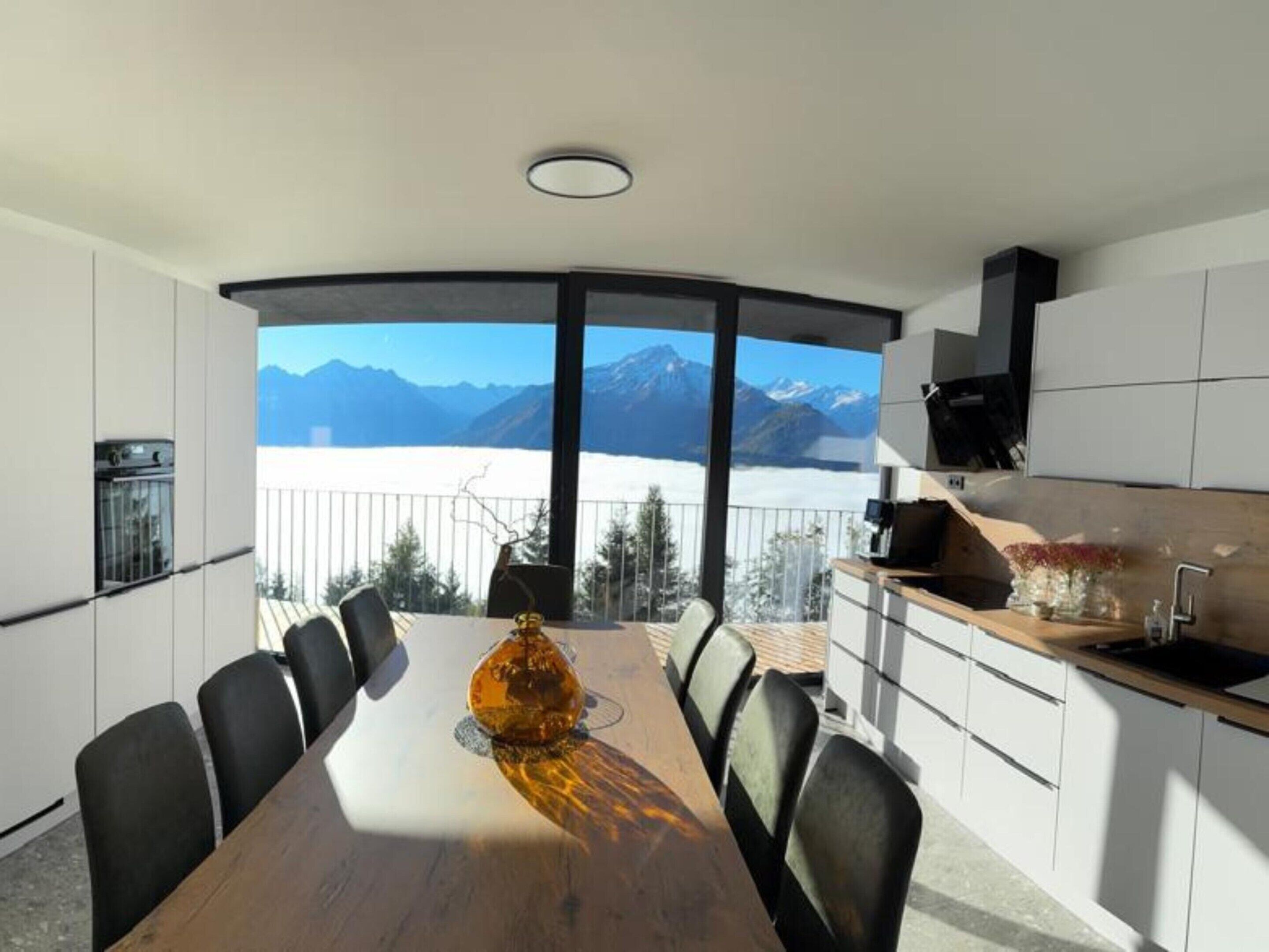 Deluxe Apartment, 3 Bedrooms | Private kitchen