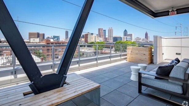 Terrace/patio - Cozy Studio Apt 1.5 Miles to Mercedes Benz Stadium (Atlanta)