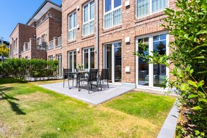 Outdoor dining - Vrbo Property (Grömitz)