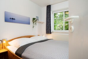 Room - Vrbo Property (Fehmarn OT Petersdorf)