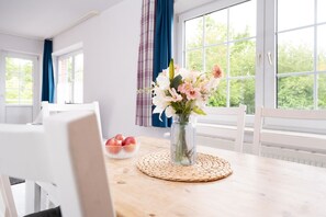 Dining - Vrbo Property (Fehmarn OT Petersdorf)
