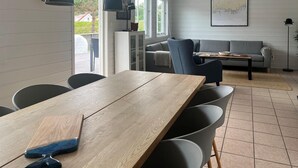 Unclassified image, 4 of 17, button - Cozy home in Lindesnes with WiFi (Lindesnes)