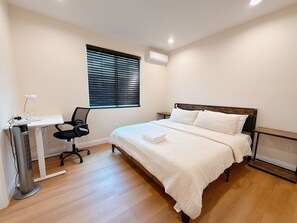 Ferros/tábuas de passar roupa, Wi-Fi de cortesia, roupa de cama