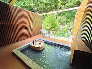 Forest shower | Tab spa persendirian