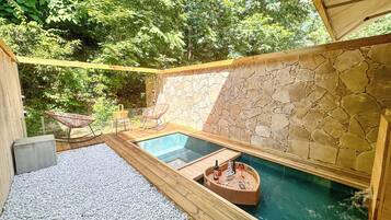 Little garden | Bồn tắm spa riêng