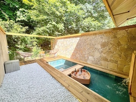 Little garden | Private spa tub