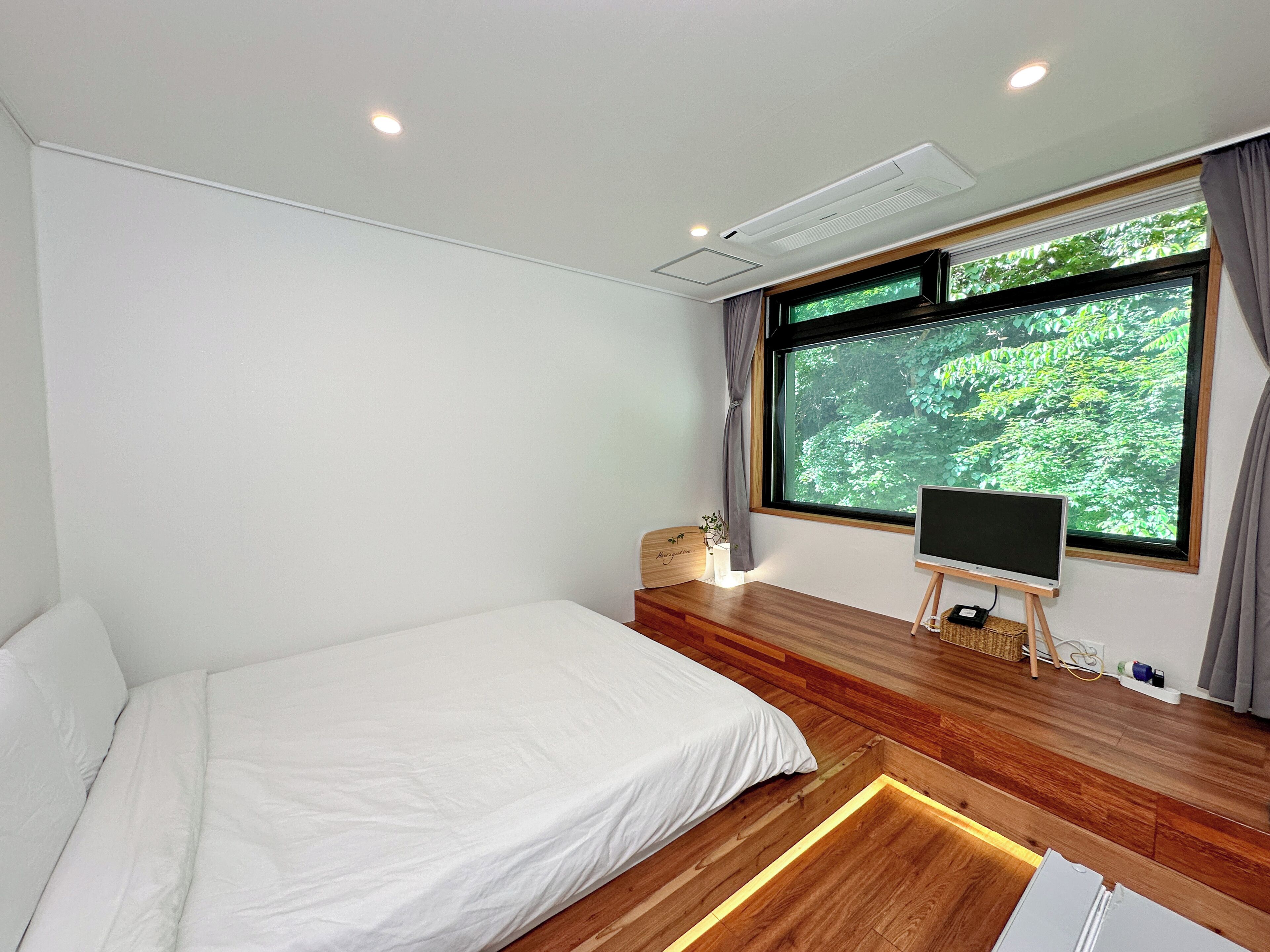 6. Illusion Forest Vacation | Gebar bulu kapas, langsir/tirai gelap terus, Wi-fi percuma 