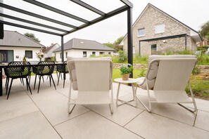 Outdoor dining - Vrbo Property (Neustadt in Holstein)