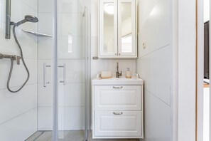 Bathroom - Vrbo Property (Scharbeutz)