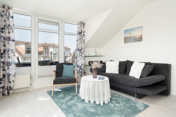 Living area - Vrbo Property (Grömitz)