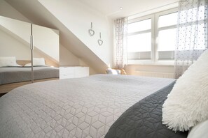 Room - Vrbo Property (Grömitz)