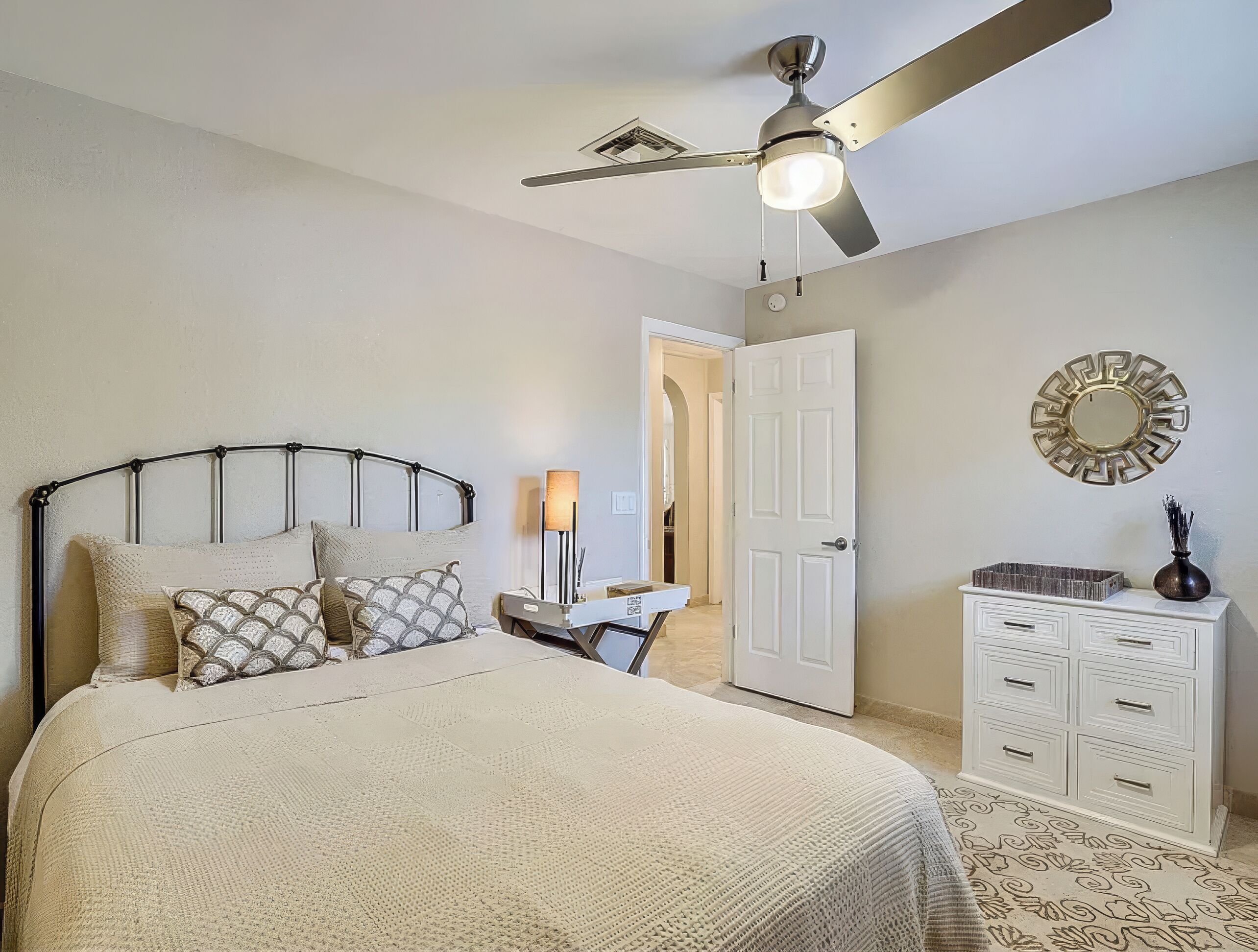 5 Schlafzimmer, kostenloses WLAN, Bettwäsche