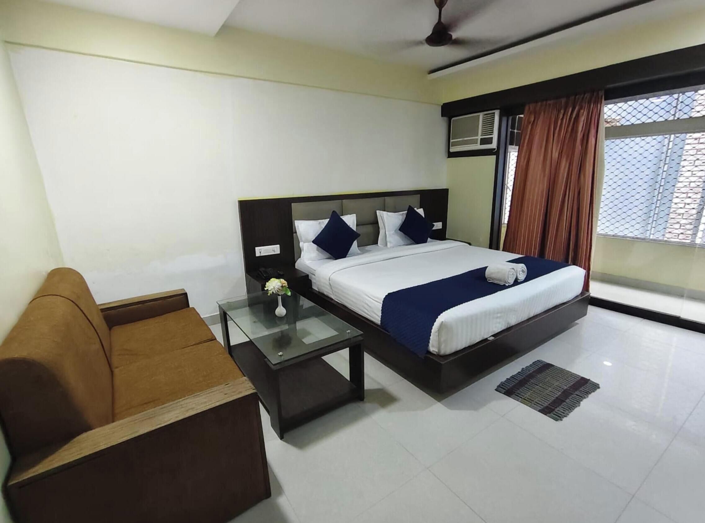 Deluxe Double Room, City View | Desk, WiFi (free)