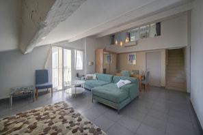 TV - FRGK - SUQUET DUPLEX WITH VIEWS OF THE HARBOR AND THE PALACE - 2BR (Cannes)