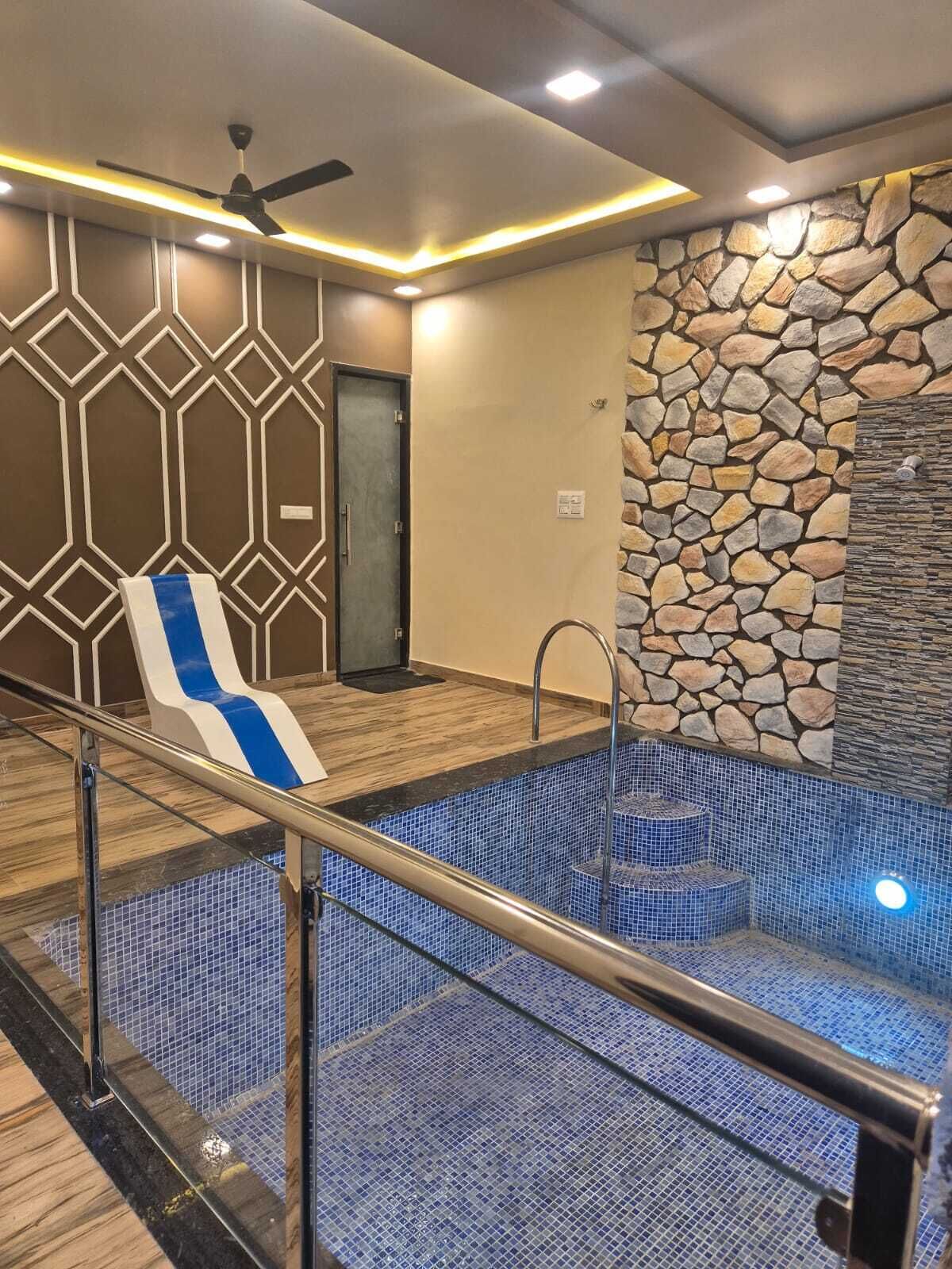 حمام سباحة
