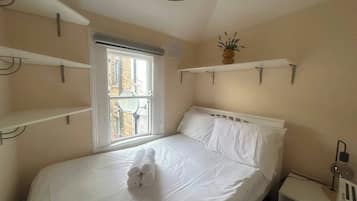 1 bedroom, iron/ironing board, Internet, bed sheets