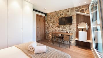 Double Room | Desk, WiFi (free)