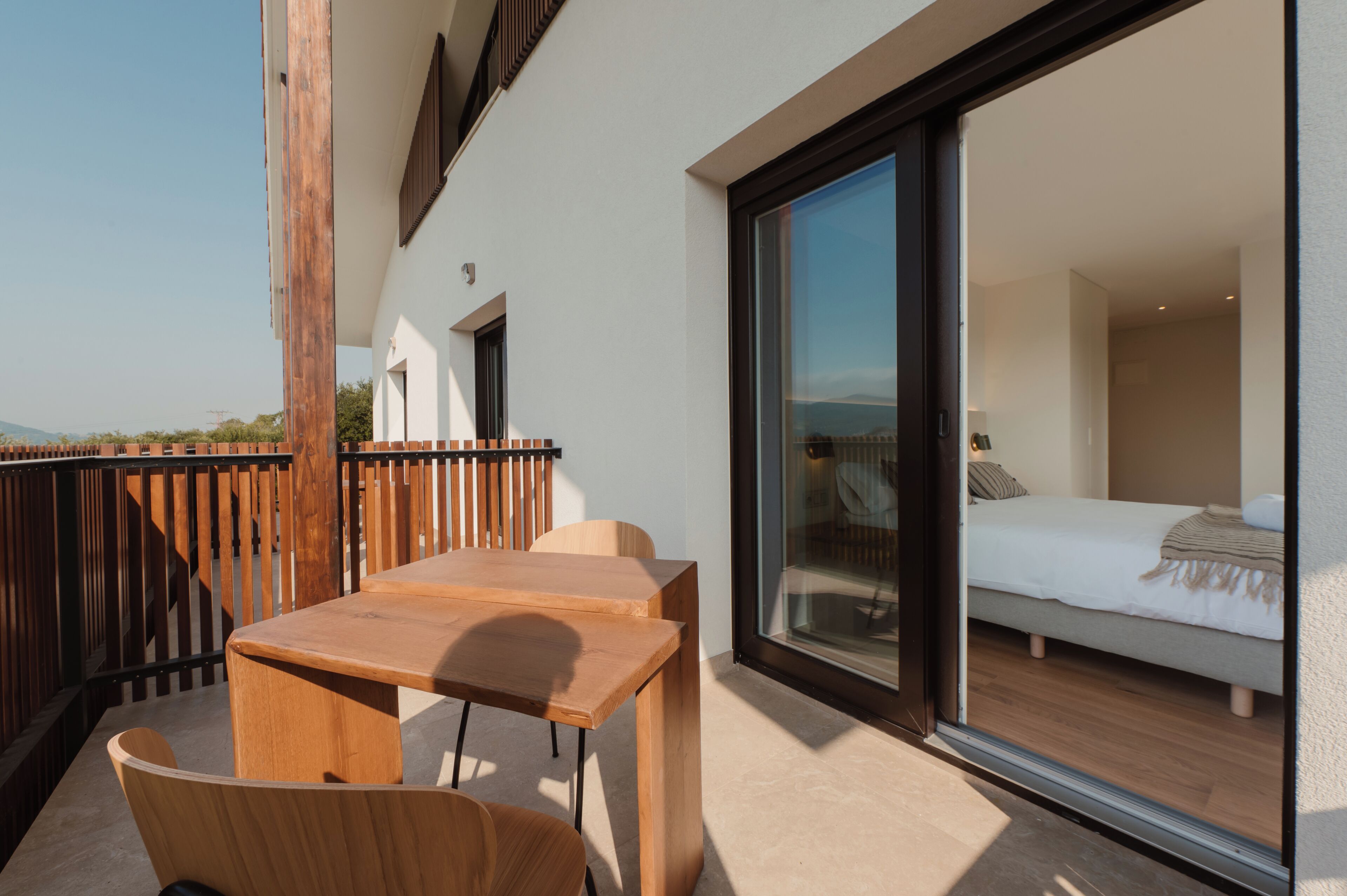 Habitación Deluxe, balcón, vista a la alberca | Terraza o patio