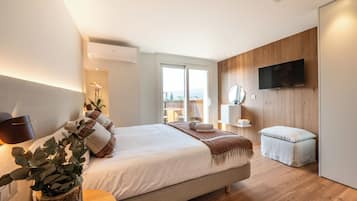 Superior-Zimmer, Balkon, Poolblick