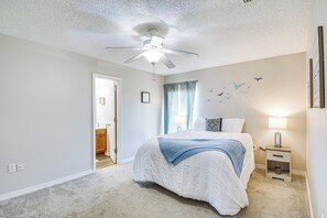 2 Schlafzimmer, Schreibtisch, Bügeleisen/Bügelbrett, Internetzugang