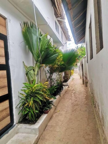 Private Paje Apartment Walk to Beach & Shops