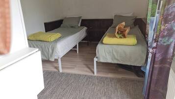 1 bedroom, iron/ironing board, Internet, bed sheets