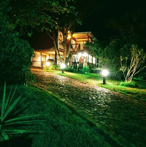 Jean's Nest - Your Home Away From Home