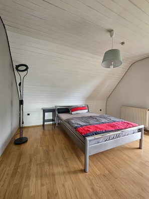Room - Vrbo Property (Waldmohr)