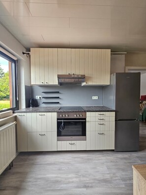 Private kitchen - Vrbo Property (Waldmohr)