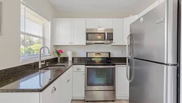 Appartement Duplex Confort, 1 grand lit | Cuisine privée