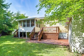 Exterior - Explore Oberlin! Home 1 Mi to Main Street & Campus (Oberlin)