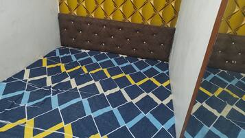 Comfort Single Room, Balcony | Interior