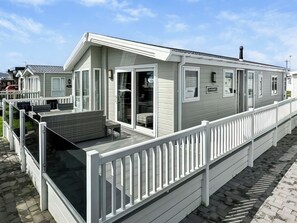 Exterior - Willerby Portland - UKC9613 (Towyn)