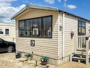 Exterior - 3 bedroom accommodation in Skegness (Skegness)