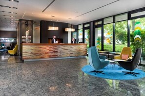 Lobby - Sunday Kongresshalle Augsburg Junior Suite (Augsburg)