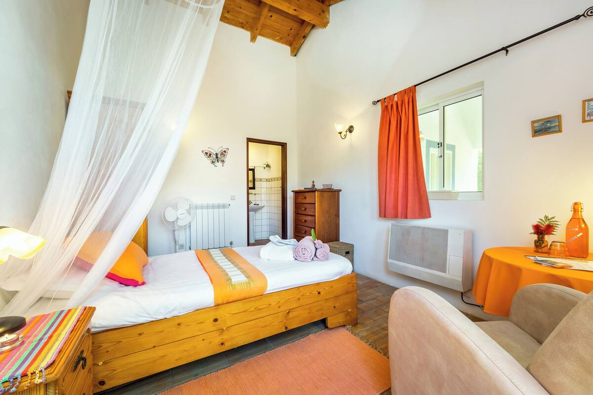 Premium Single Room, Patio, Garden View